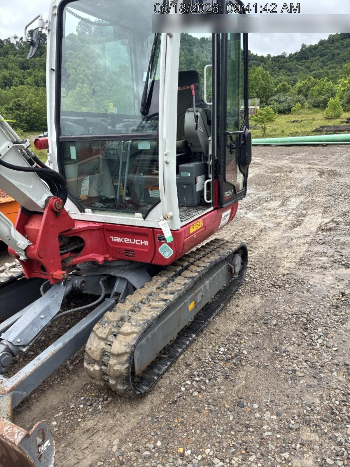 2021 TAKEUCHI TB235-2CR