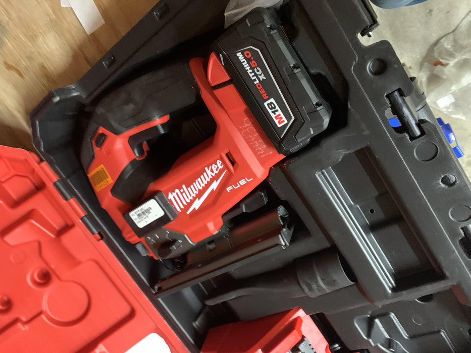 2021 MILWAUKEE 2737-21