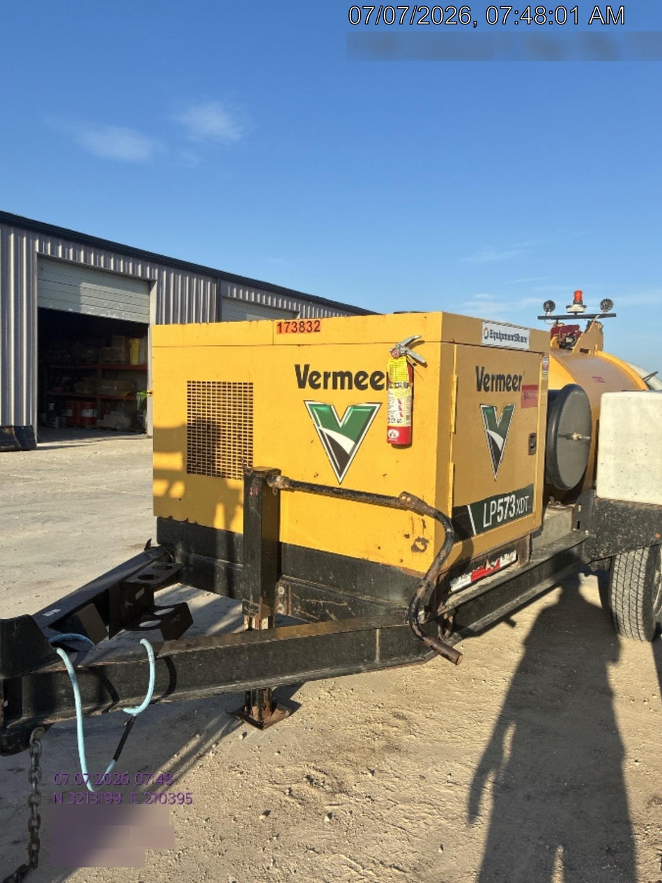 2023 Vac-Tron LP573XDT T4 Koehler Diesel Engine, 500 Gallon Debris Tank, x2 100 Gallon Water Tanks