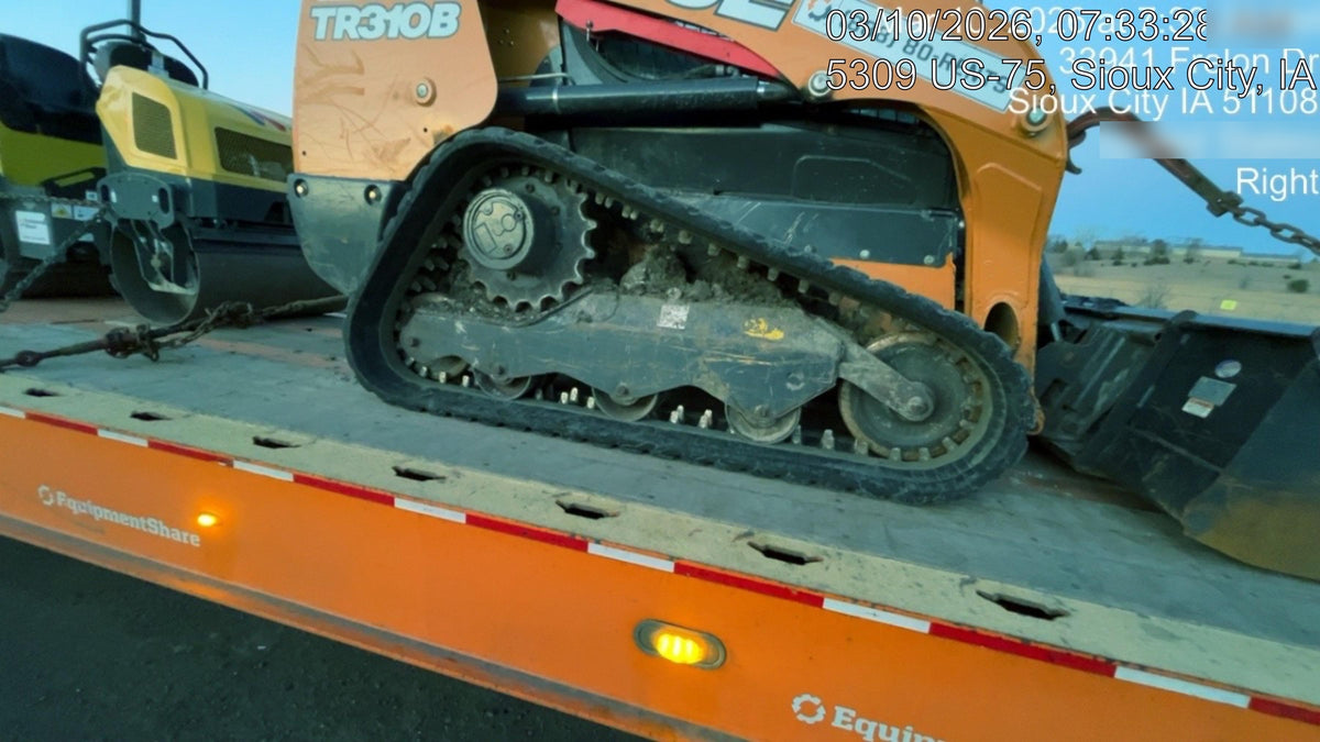 2021 CASE TR310B