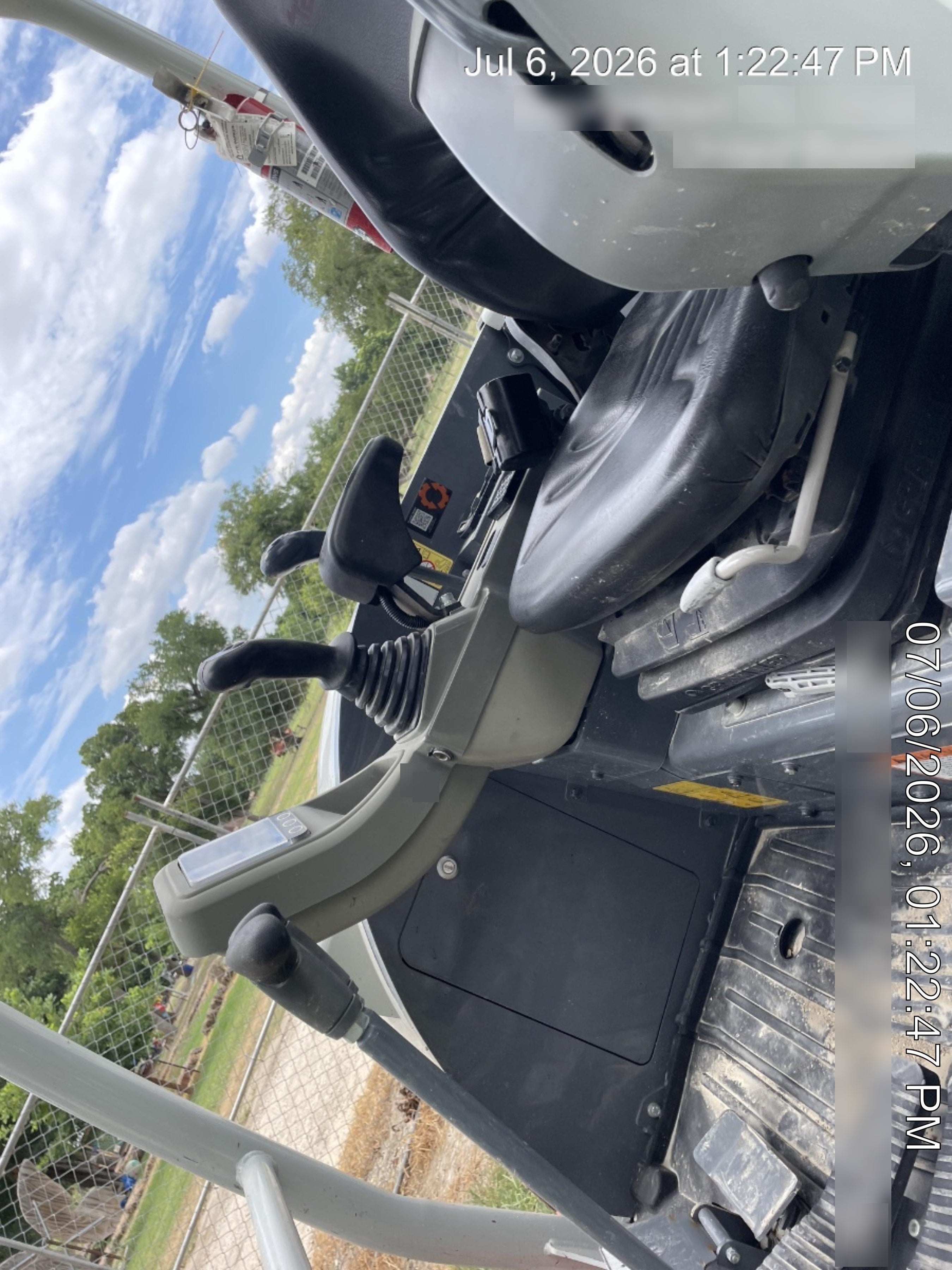 2023 TAKEUCHI TB235-2R