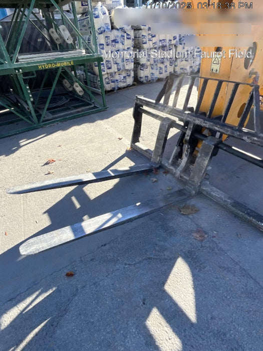 2018 JCB 510-56 74 HP w/CAB/HVAC, Beacon, Worklights, Aux Hydraulics, Solid Tires