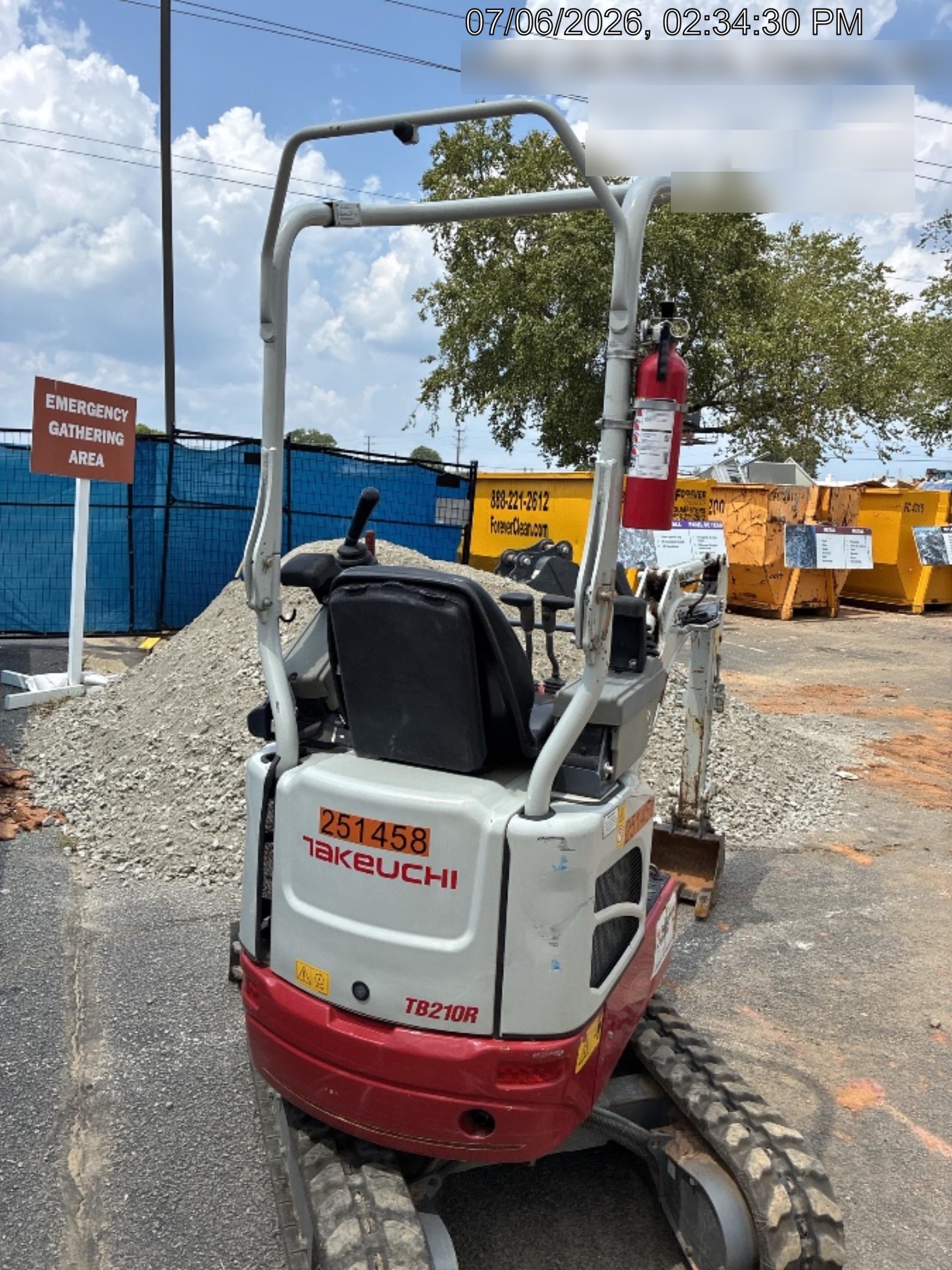 2022 TAKEUCHI TB210R