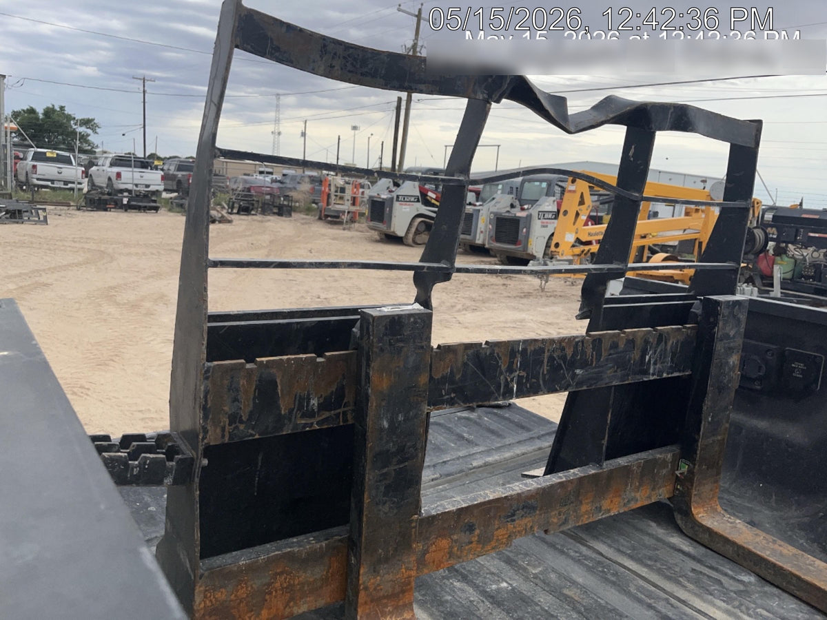 2025 ARROW MATERIAL HANDLING 24" Pallet Fork Frame