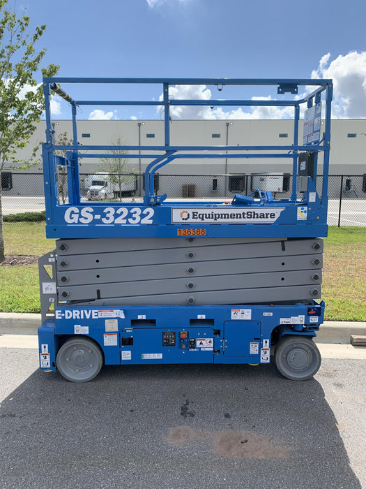 2021 GENIE GS-3232