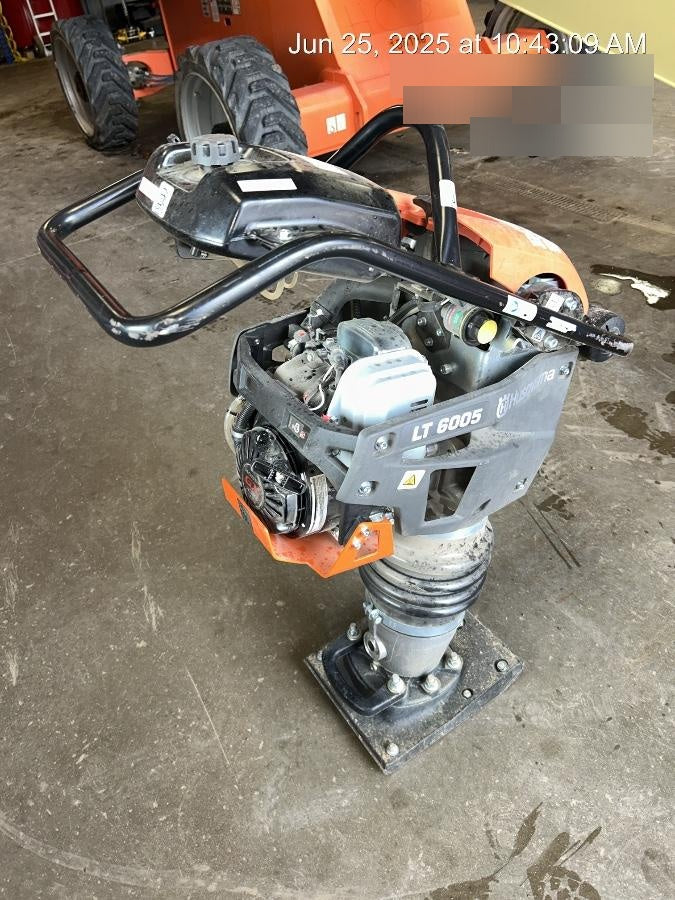 2025 HUSQVARNA LT6005