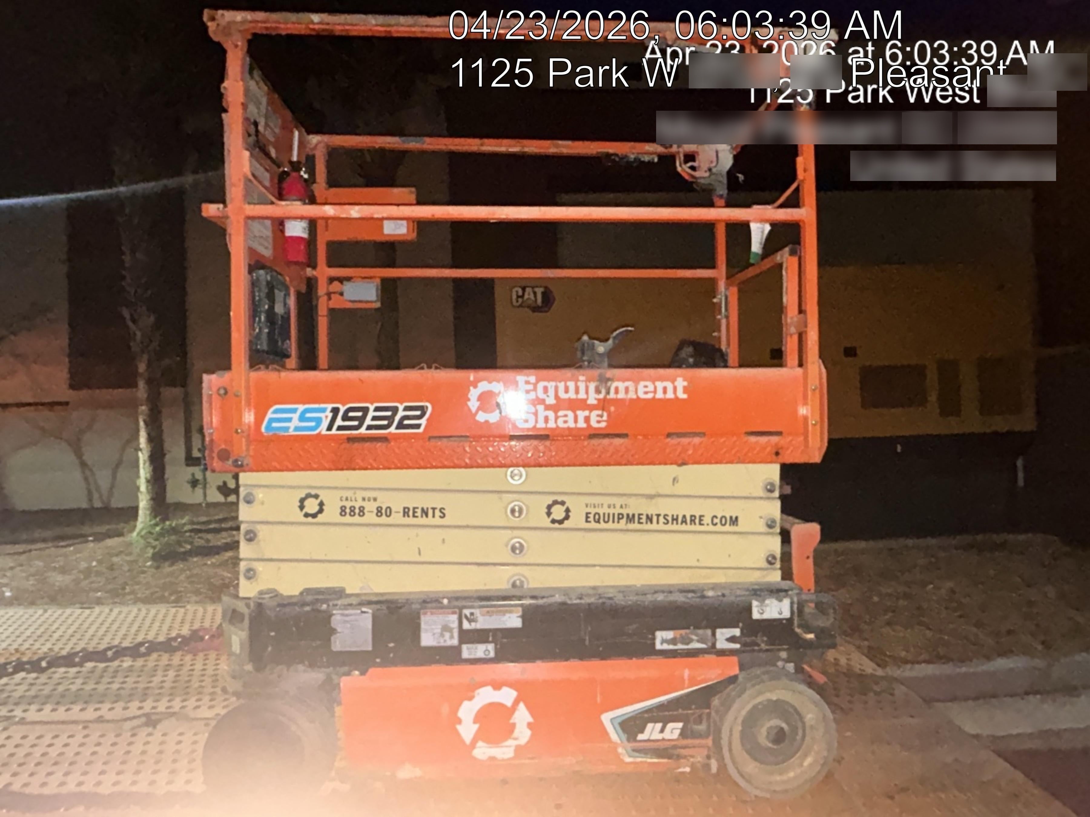 2023 JLG ES1932
