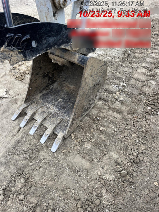 2025 TAKEUCHI 24" Bucket Takeuchi