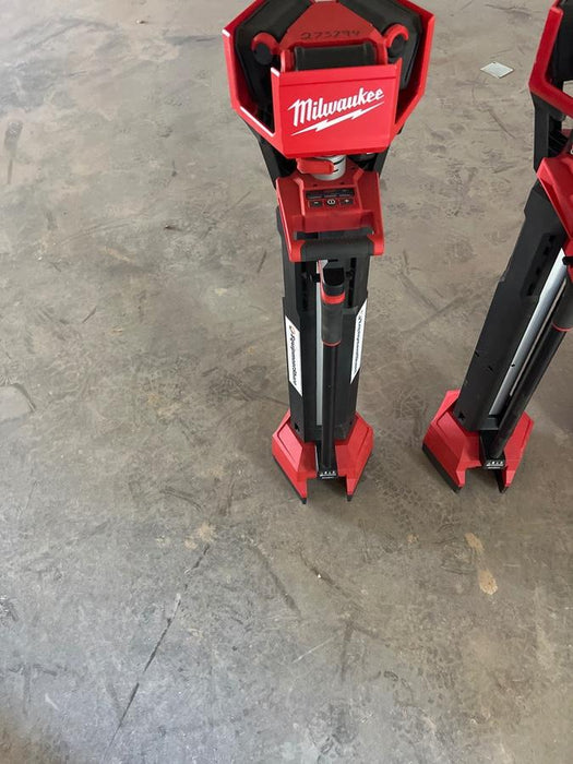 2022 MILWAUKEE 2136-20