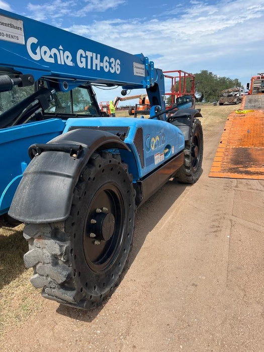 2018 Genie GTH-636 Genie GTH-636 w/Enclosed Cab w/HVAC, Work Lights, Solid Tires, Beacon, 48" Carriage and Forks