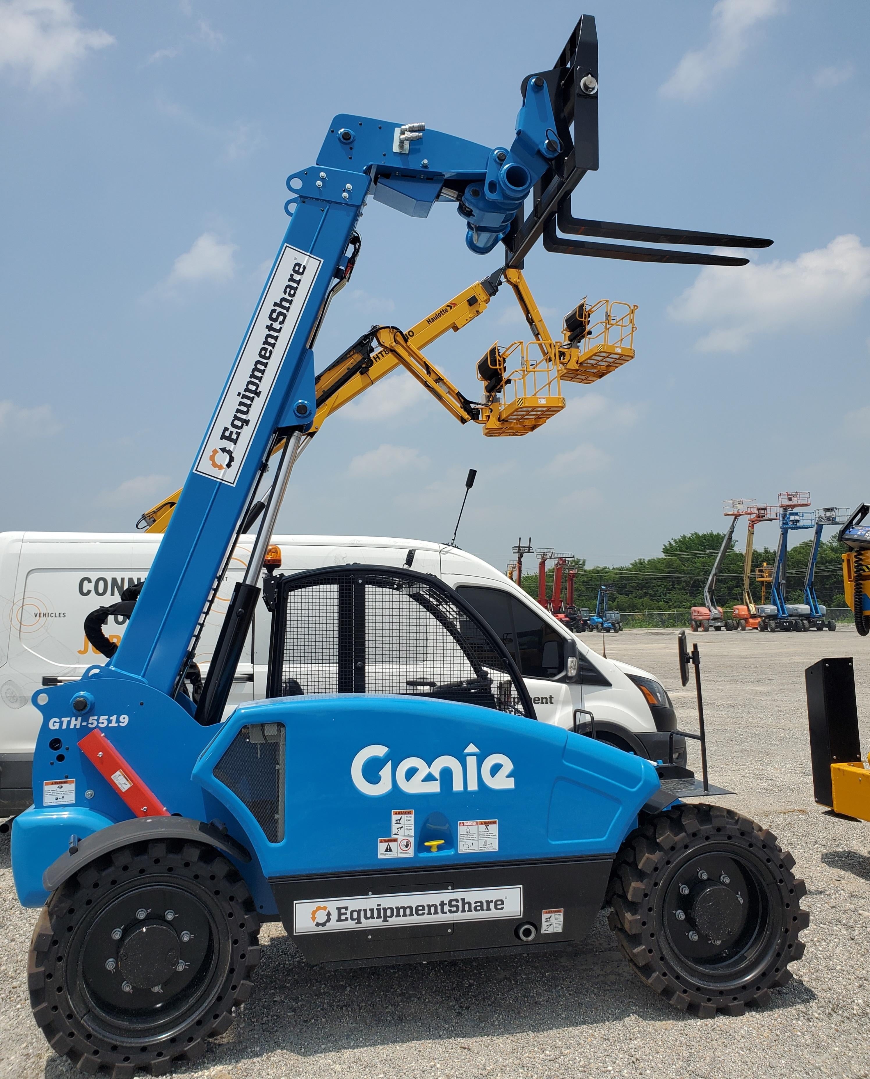 2023 GENIE GTH-5519