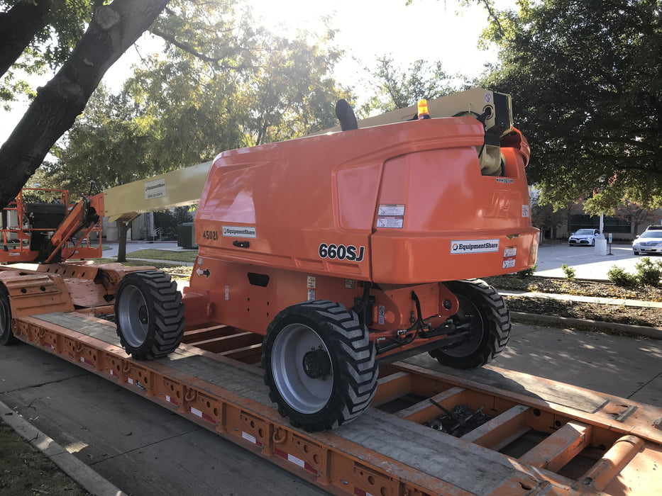 2019 JLG 660SJ