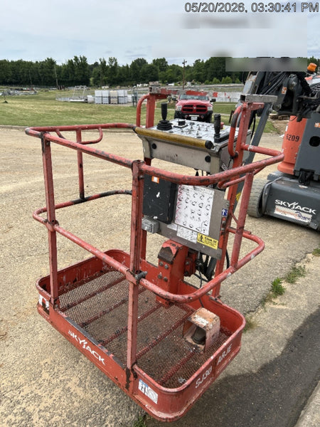 2017 SKYJACK SJ30 AJE