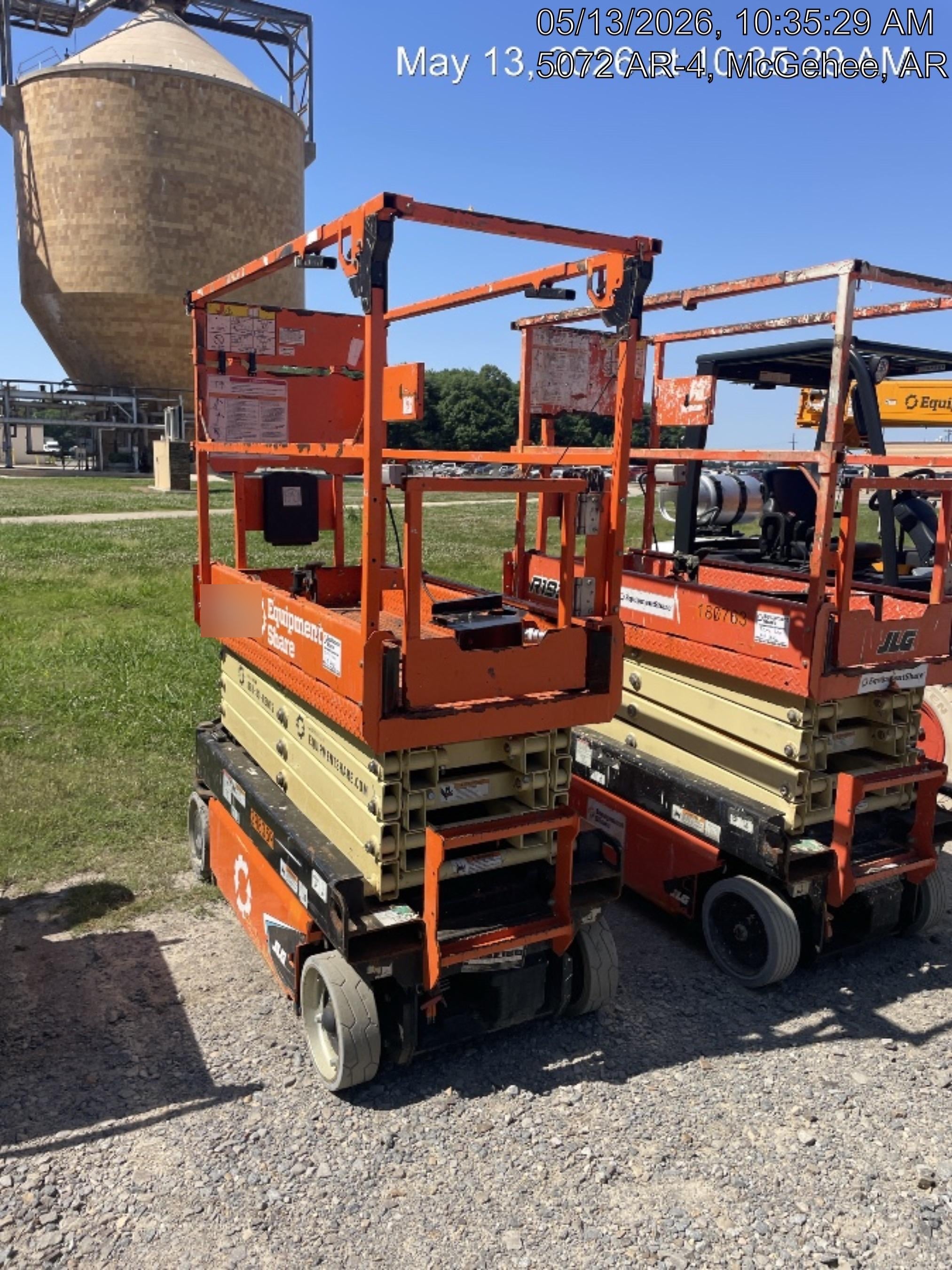 2023 JLG ES1932