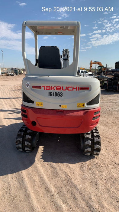 2021 TAKEUCHI TB235-2R