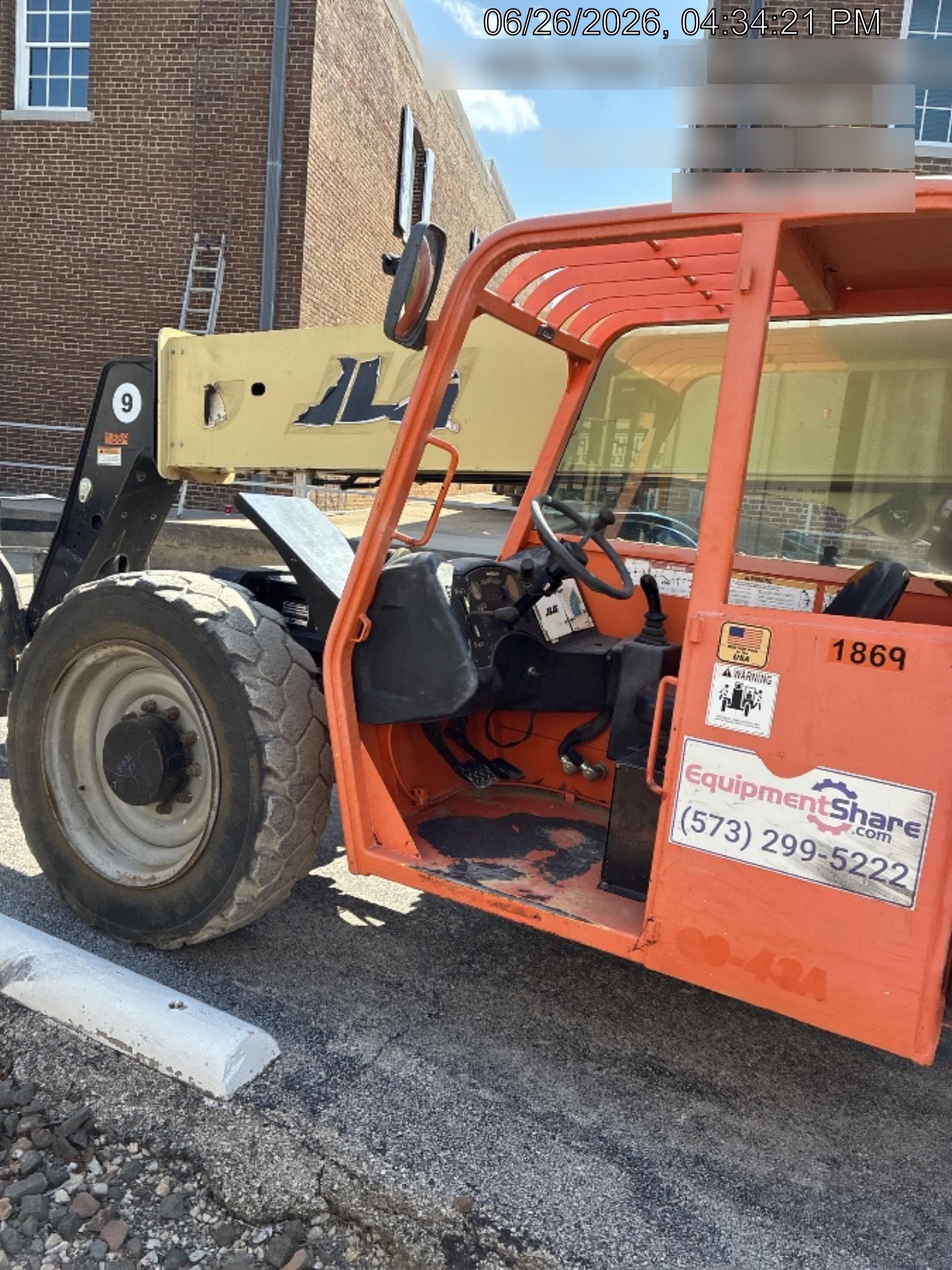 2008 JLG G9-43A