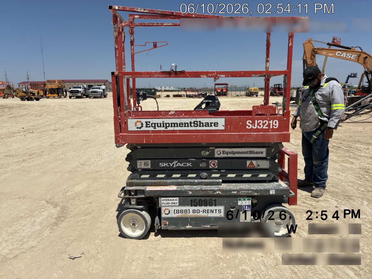 2021 SKYJACK SJ3219