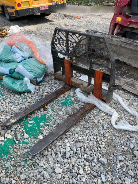 2022 PALADIN 48" Pallet Forks - Paladin