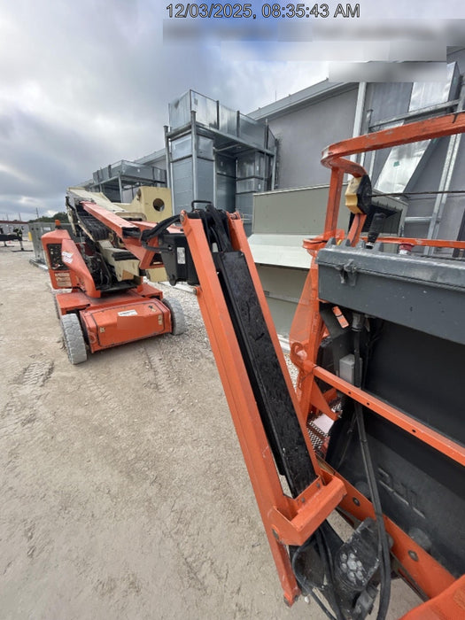 2019 JLG E400AJPN