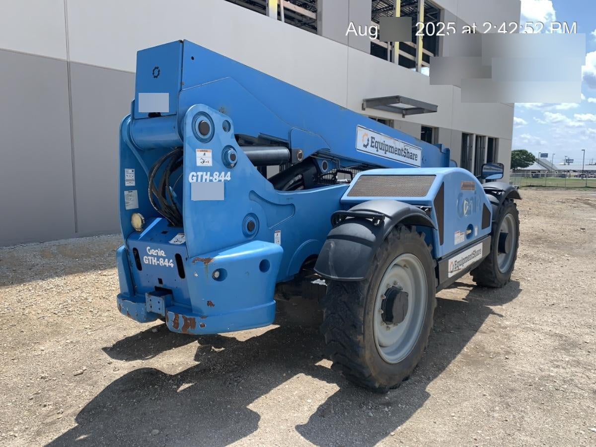 2019 Genie GTH-844 GTH-844 w/Open ROPS, FF Tires, beacon/work lights, 60" carriage/forks