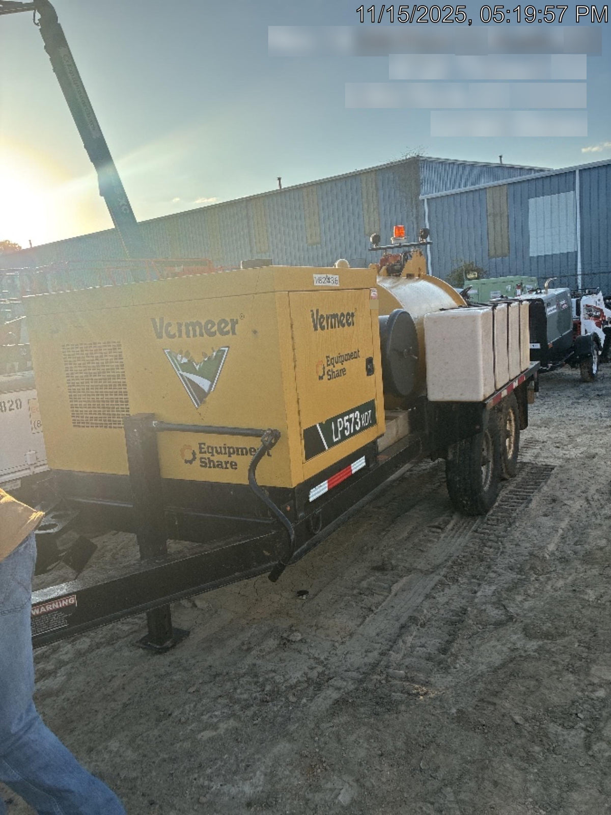 2021 Vac-Tron LP573XDT T4 Koehler Diesel Engine, 500 Gallon Debris Tank, x2 100 Gallon Water Tanks