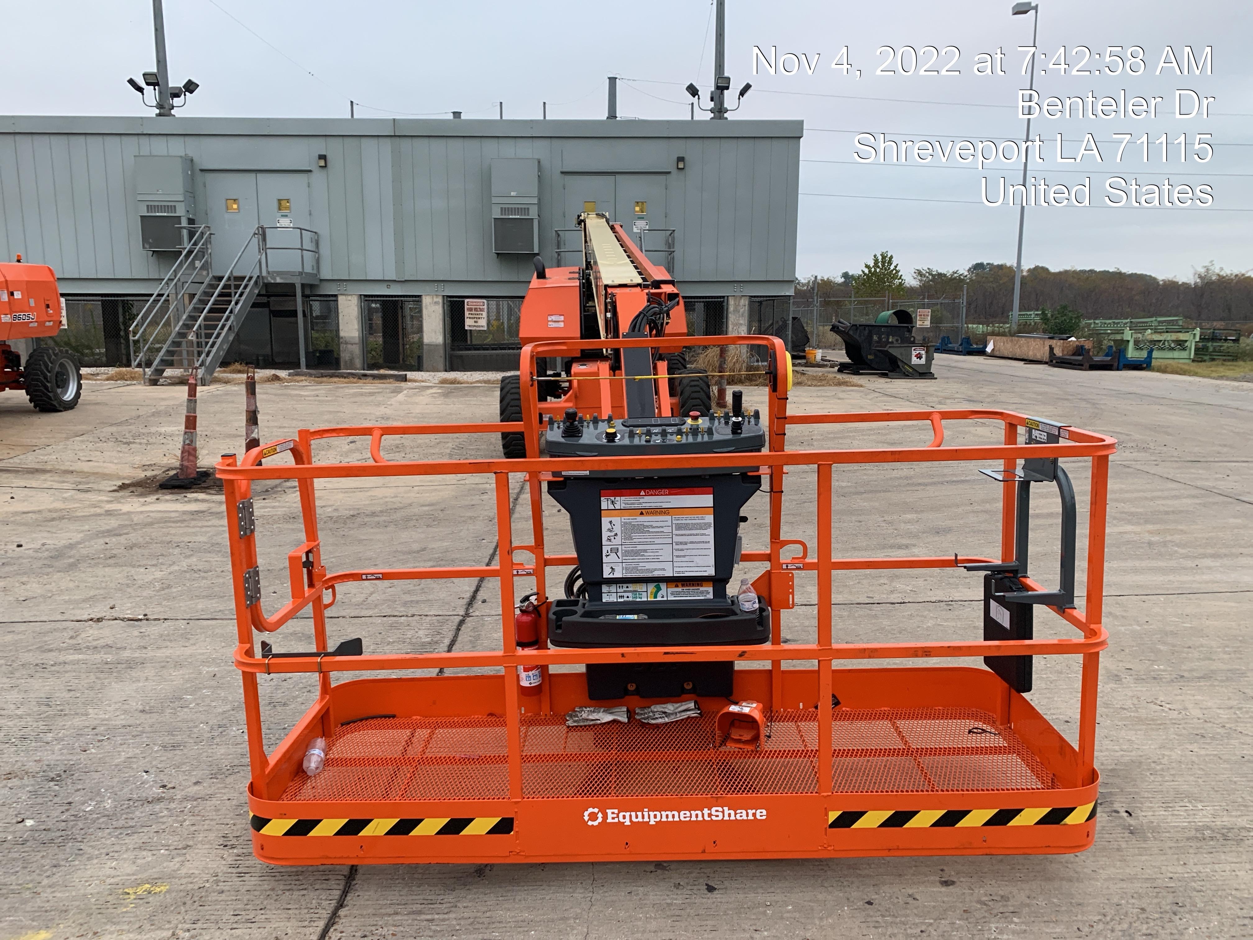 2022 JLG 860SJ