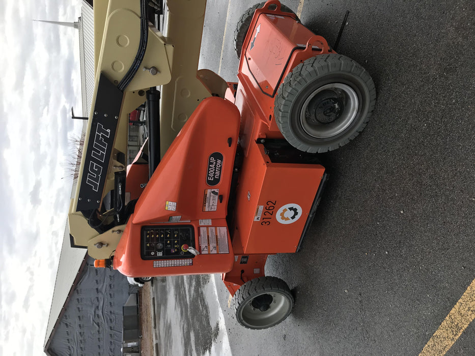 2019 JLG E400AJPN