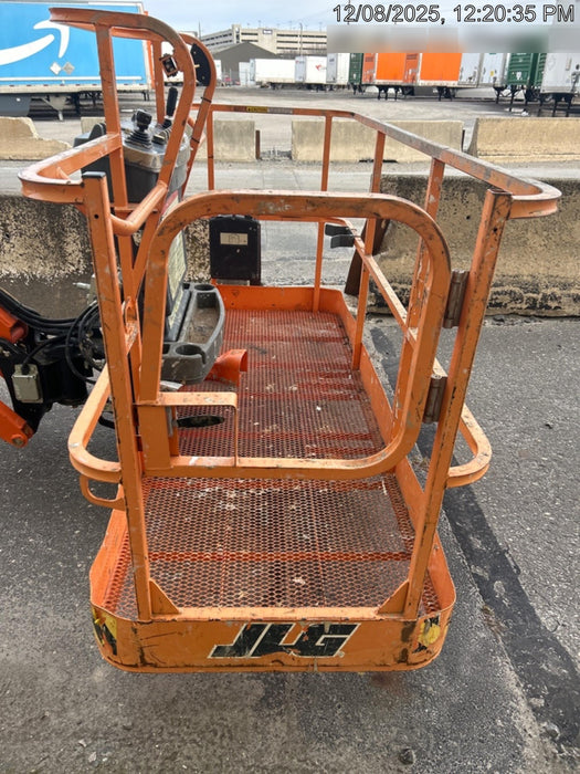 2021 JLG 860SJ