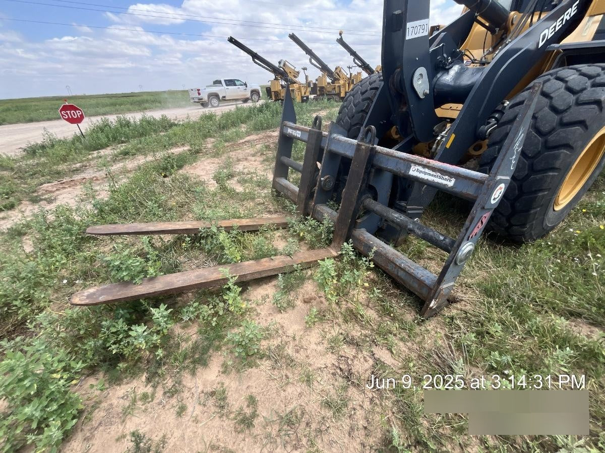 2022 SOLESBEE 96" Loader Fork Carriage - Solesbee