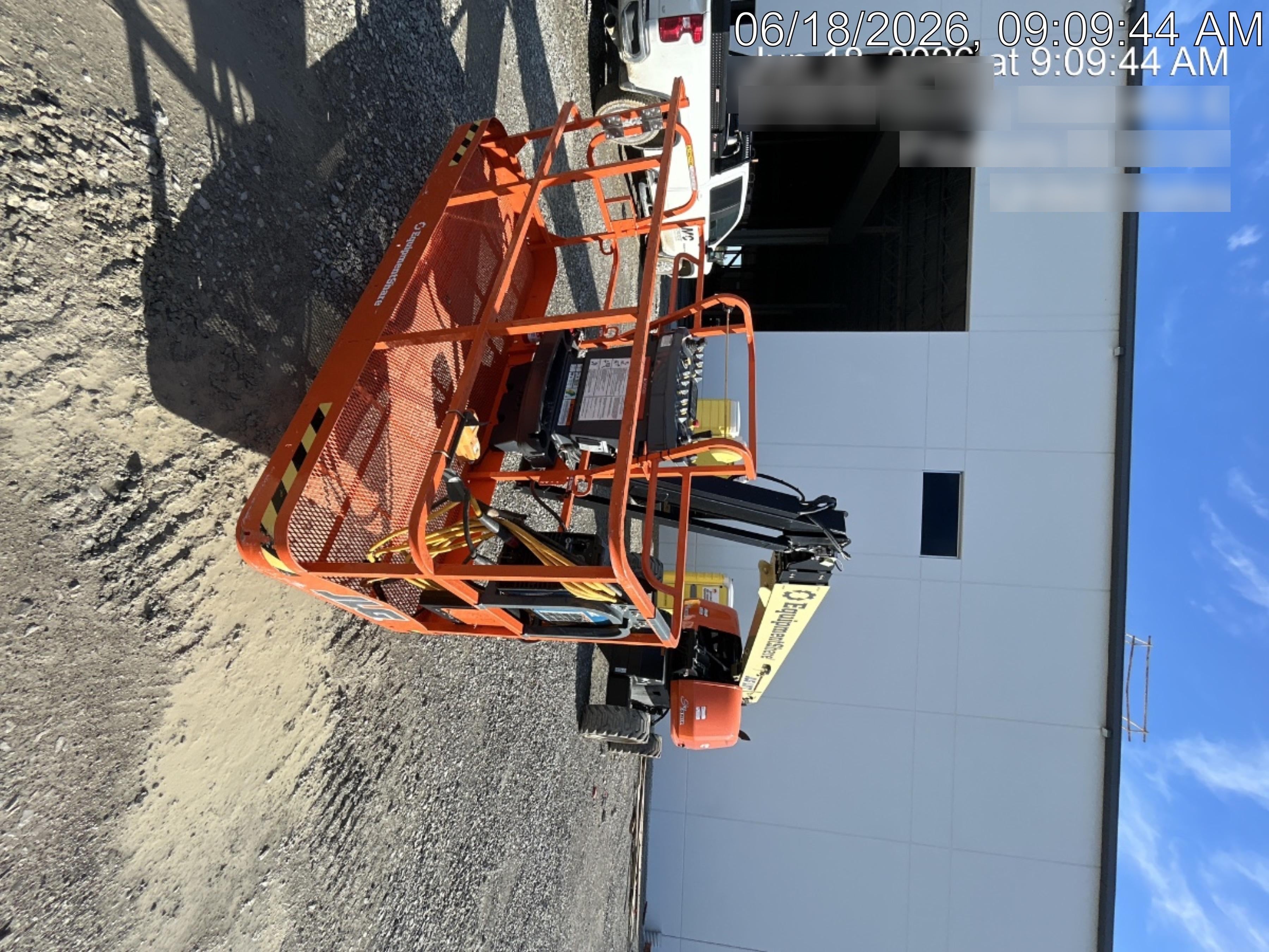 2025 JLG 660SJ