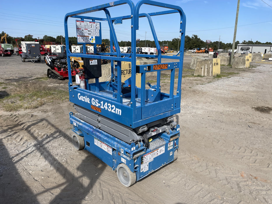 2022 GENIE GS-1432