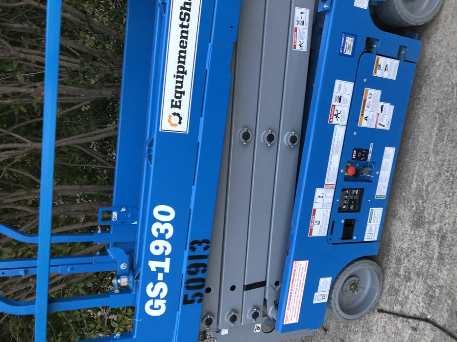 2019 Genie GS-1930 Fixed Rails with Chain Entry