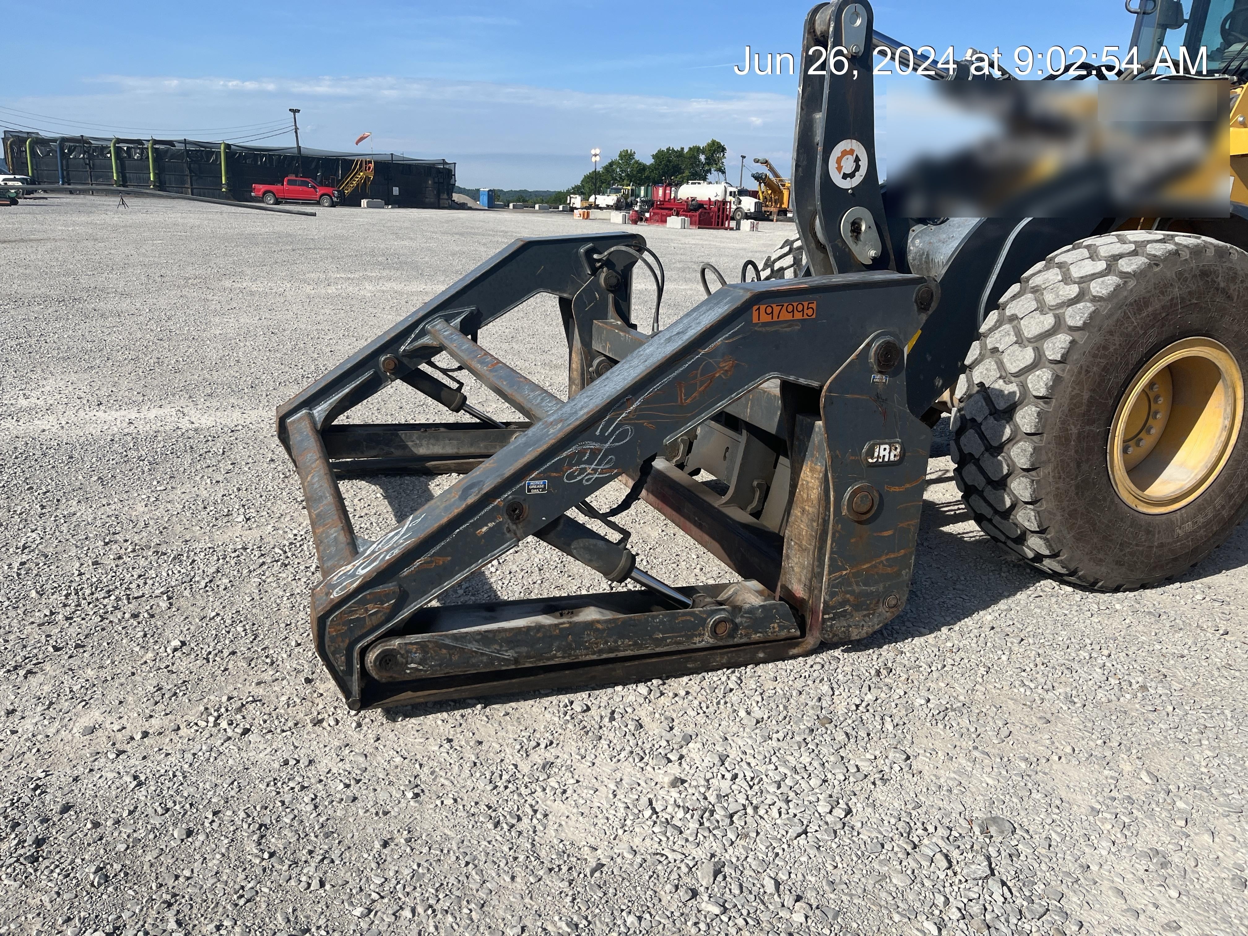 2022 PEMBERTON Pipe Grapple Forks