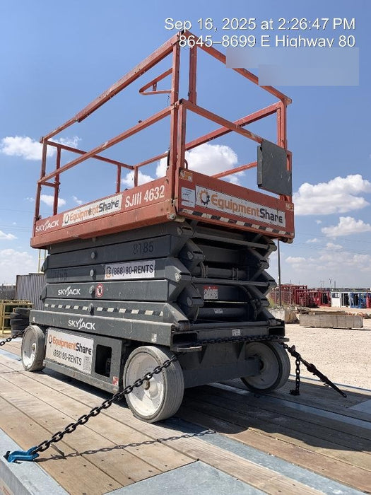 2018 Skyjack SJIII-4632 Skyjack SJIII4632 Scissor Lift w/Trojan Batteries
