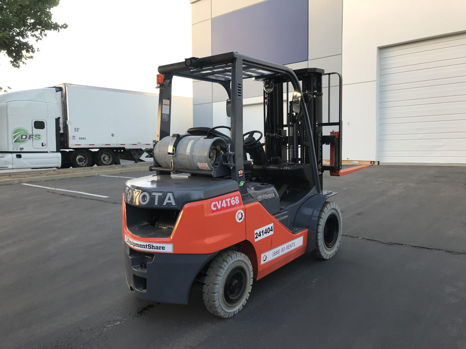 2022 TOYOTA 50-8FGU25