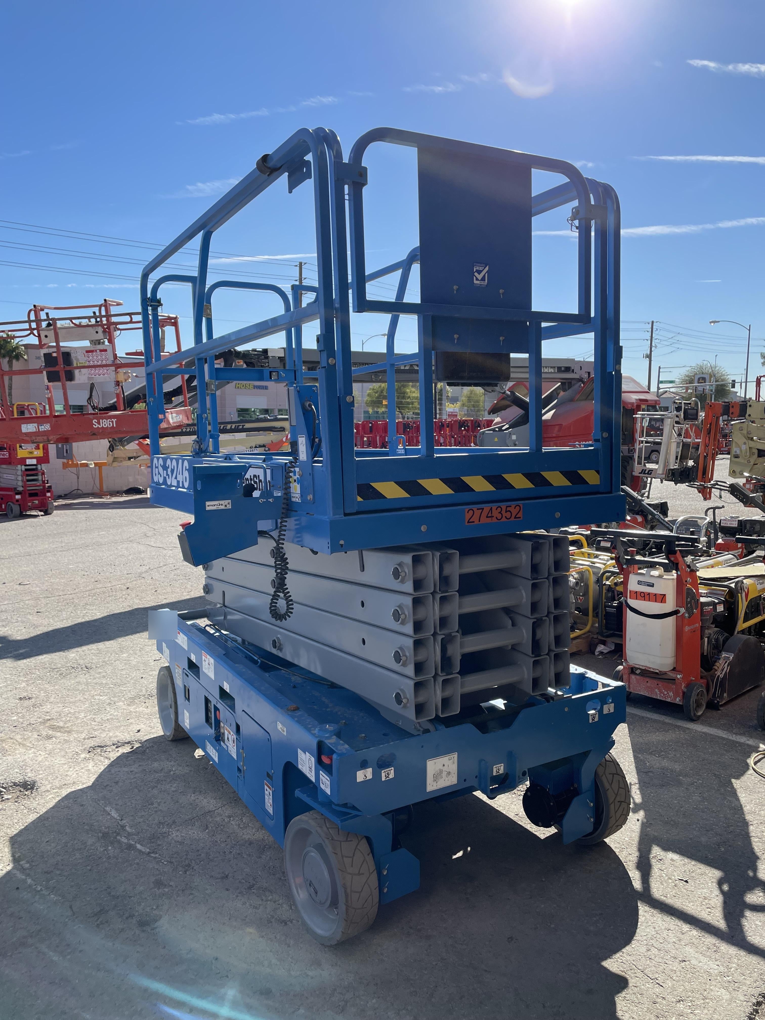 2022 GENIE GS-3246
