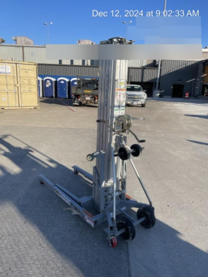 2020 GENIE SLC-24
