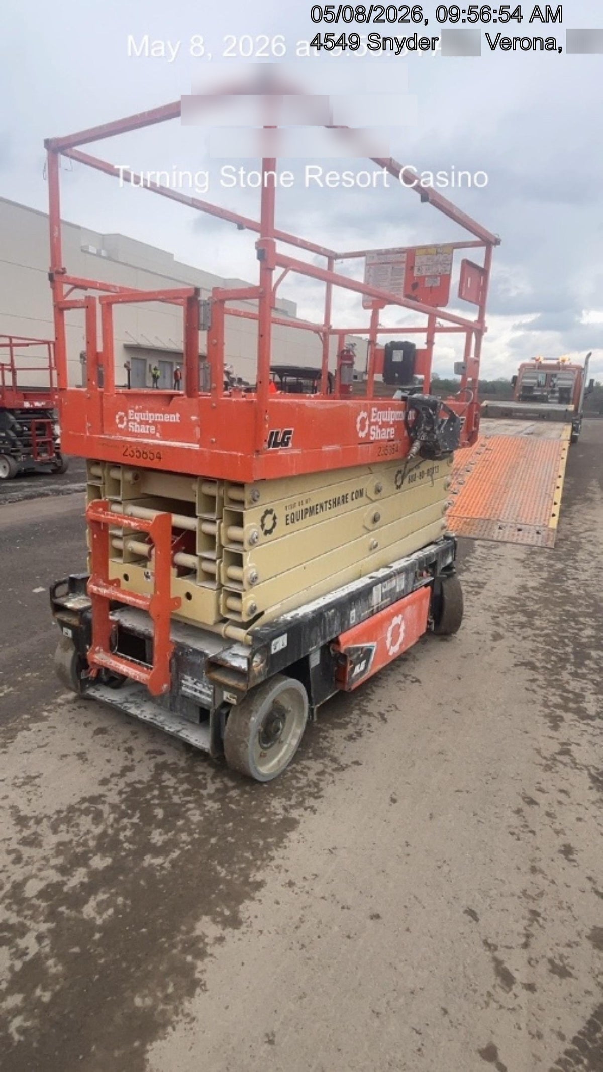 2022 JLG ES3246
