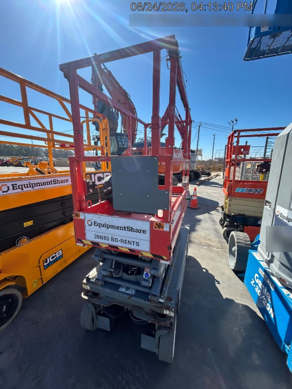 2020 Skyjack SJIII-3219 Solid NM Tires, Half height spring hinged entry gate, Dual Beacons, 800W Inverter