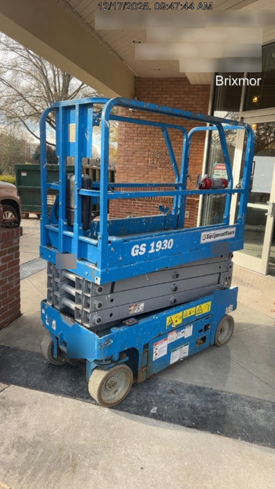 2019 Genie GS-1930 Fixed rails with chain Entry