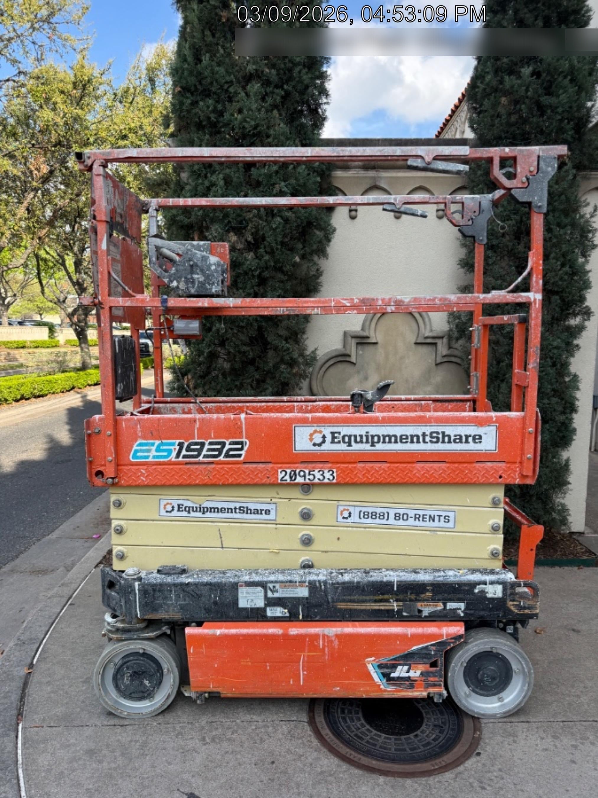2022 JLG ES1932