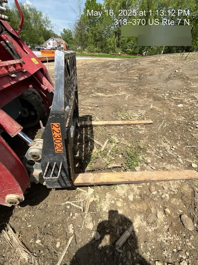 2022 PALADIN 48" Pallet Forks - Paladin