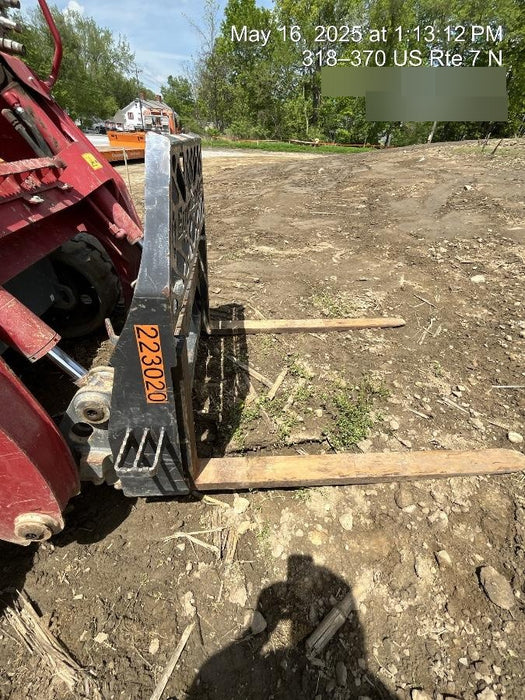 2022 PALADIN 48" Pallet Forks - Paladin