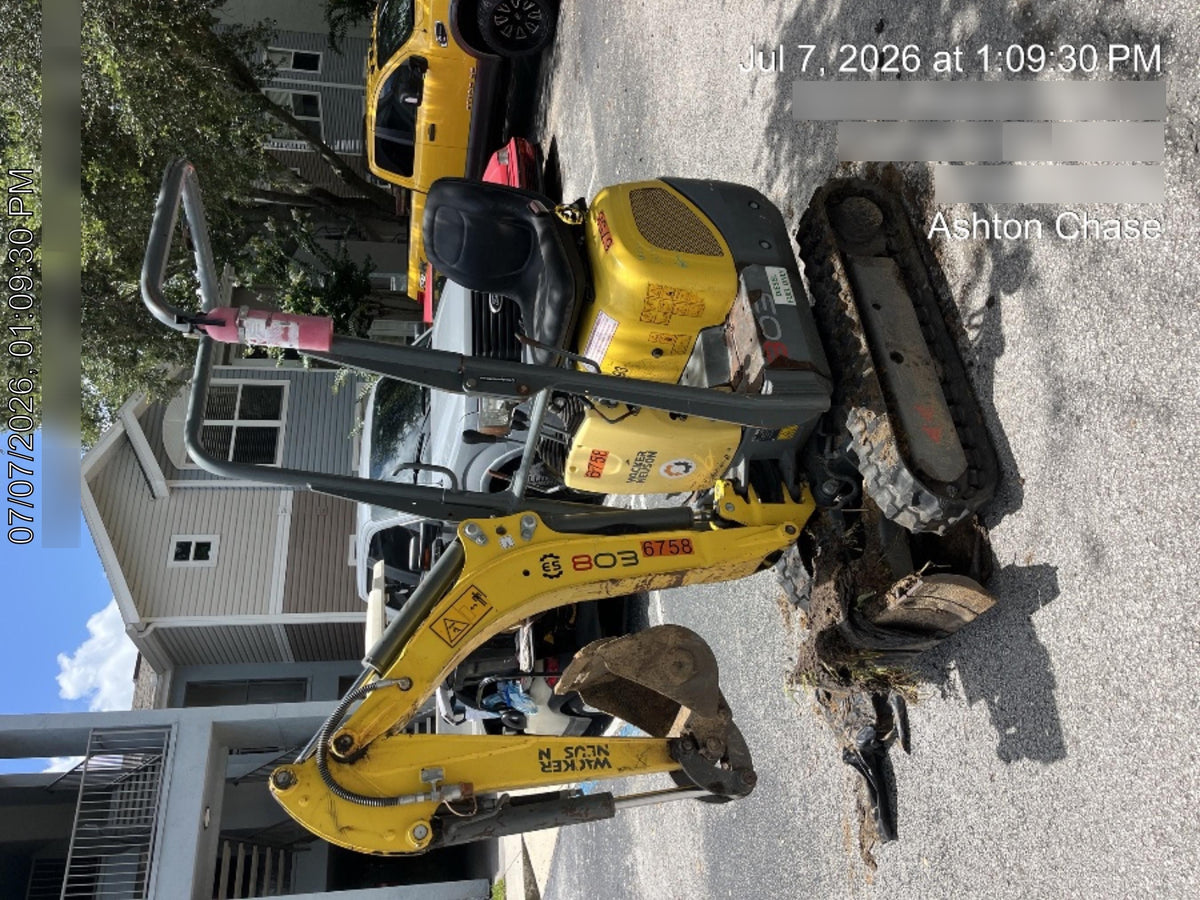 2017 Wacker Neuson 803 Wacker Neuson 803 Mini - Canopy Base/12" Bucket