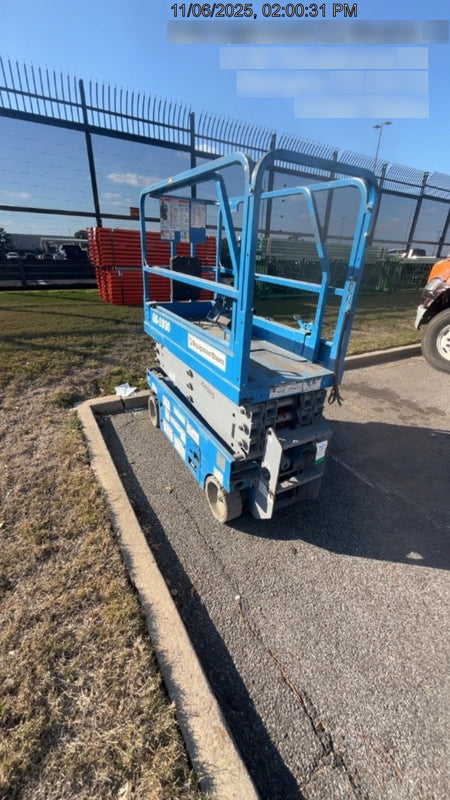 2019 Genie GS-1930 Fixed rails with chain Entry