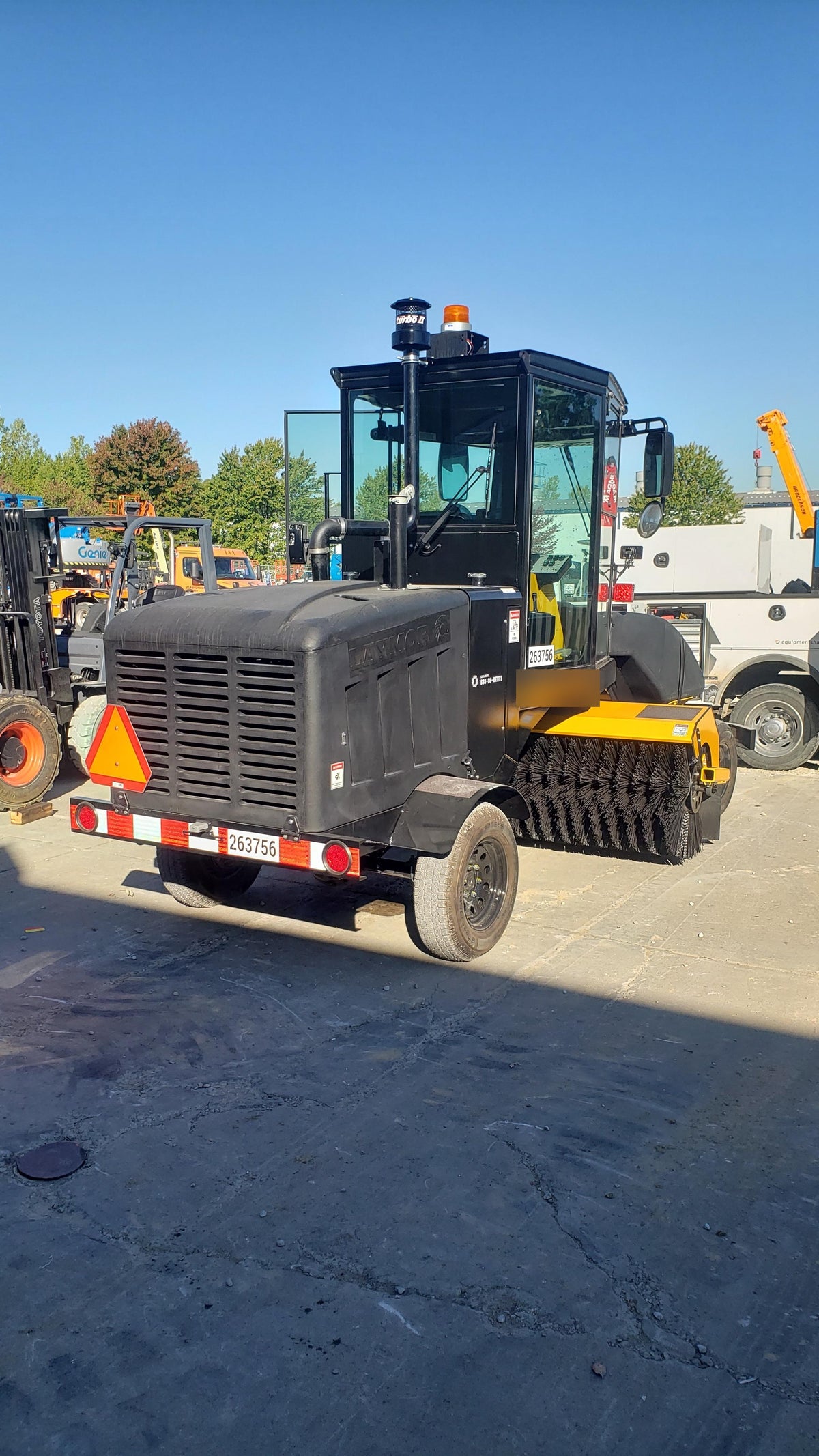 2022 LAYMOR SM450