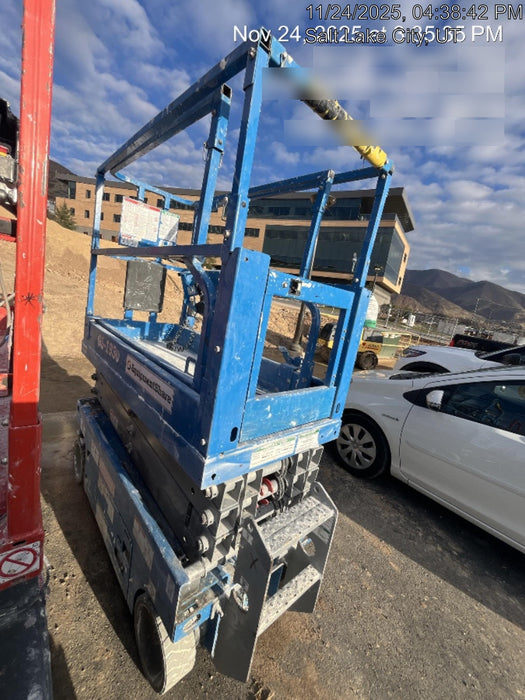 2020 Genie GS-1930 Solid Non Marking Tires, Beacon, Folding rails with half height swing gate, 800W Inverter