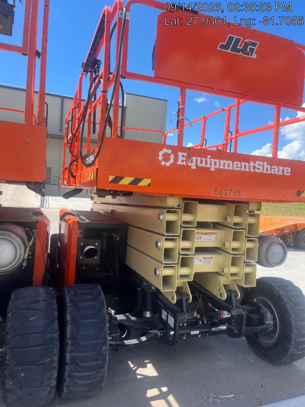 2025 JLG RT4394