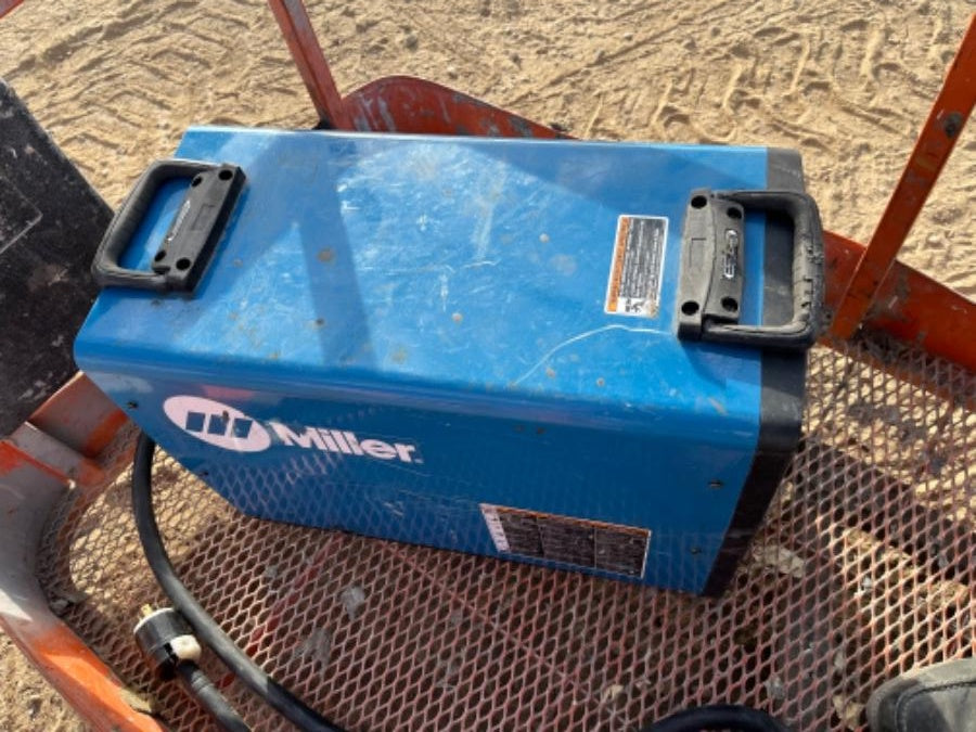 2023 MILLER ELECTRIC XMT 350