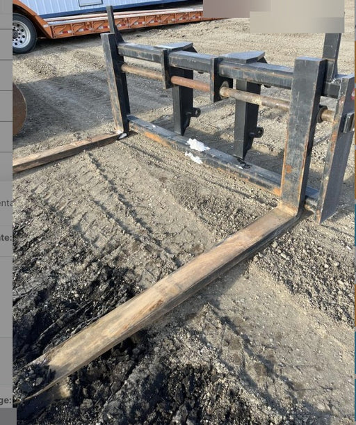 2018 ARROW MATERIAL HANDLING 96" Forks Frame - Arrow Material Handling